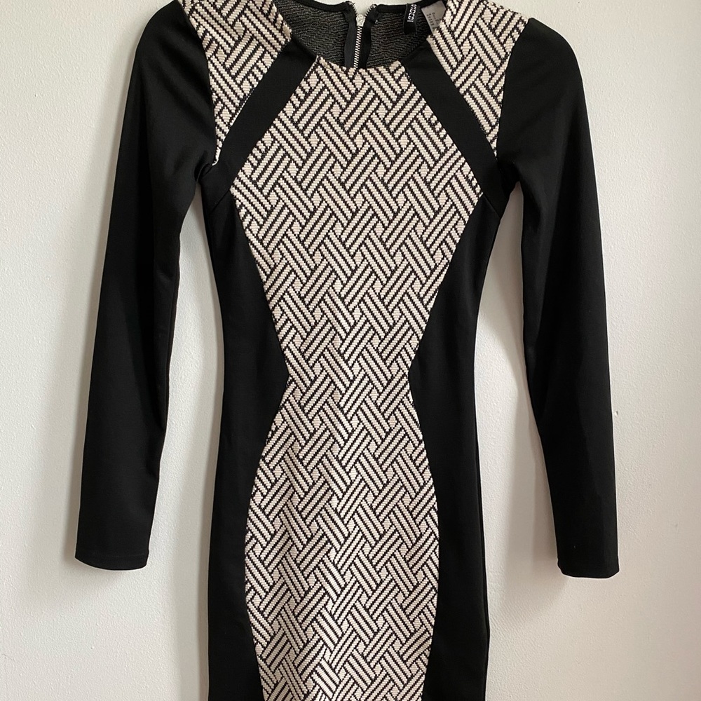 H&M. Body con dress